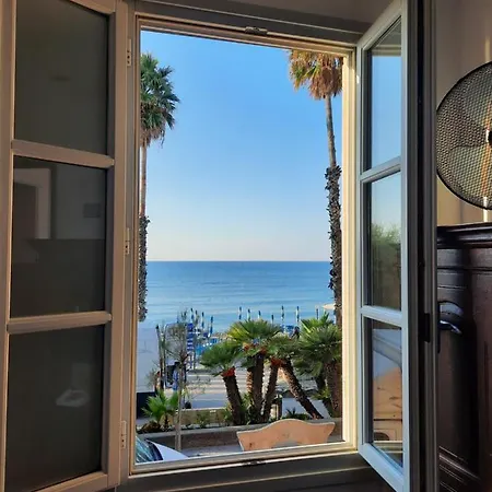 Villa Finestre Sul Mare San Lorenzo al Mare Zimmer foto
